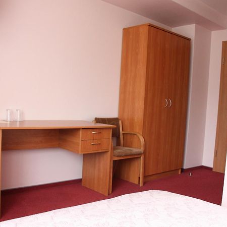 Hotel Madona Zewnętrze zdjęcie