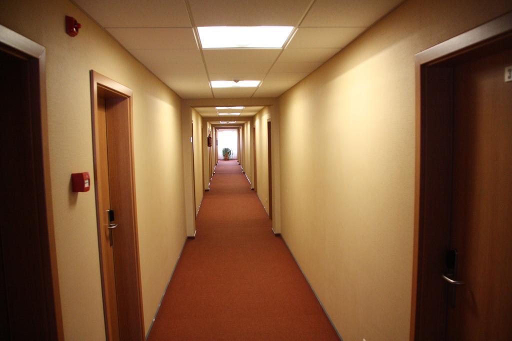 Hotel Madona Zewnętrze zdjęcie