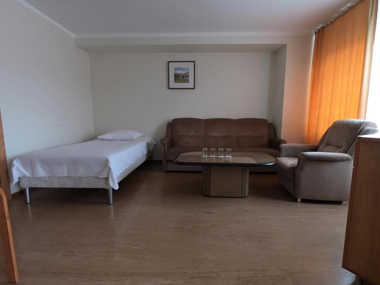 Hotel Madona Zewnętrze zdjęcie