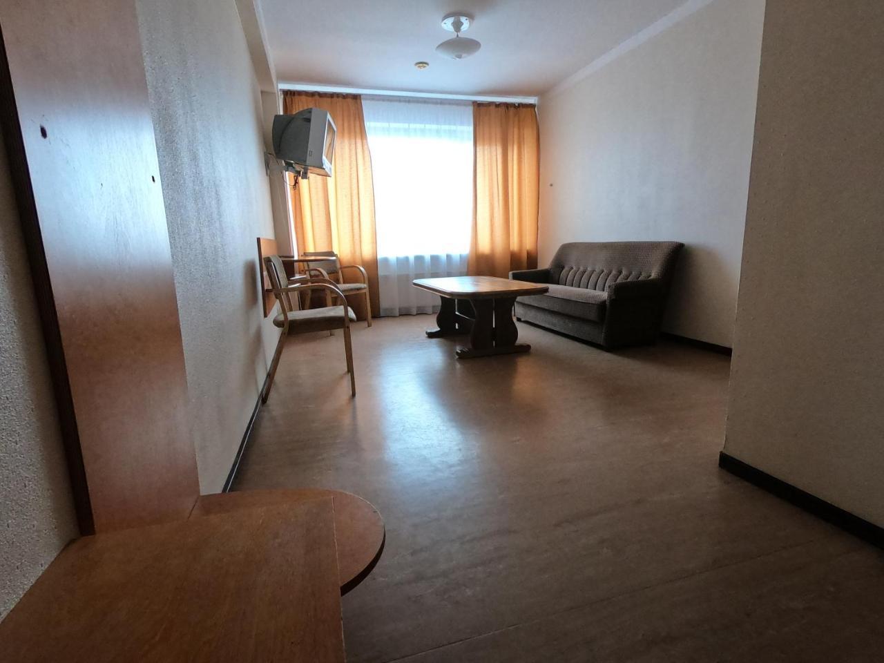 Hotel Madona Zewnętrze zdjęcie