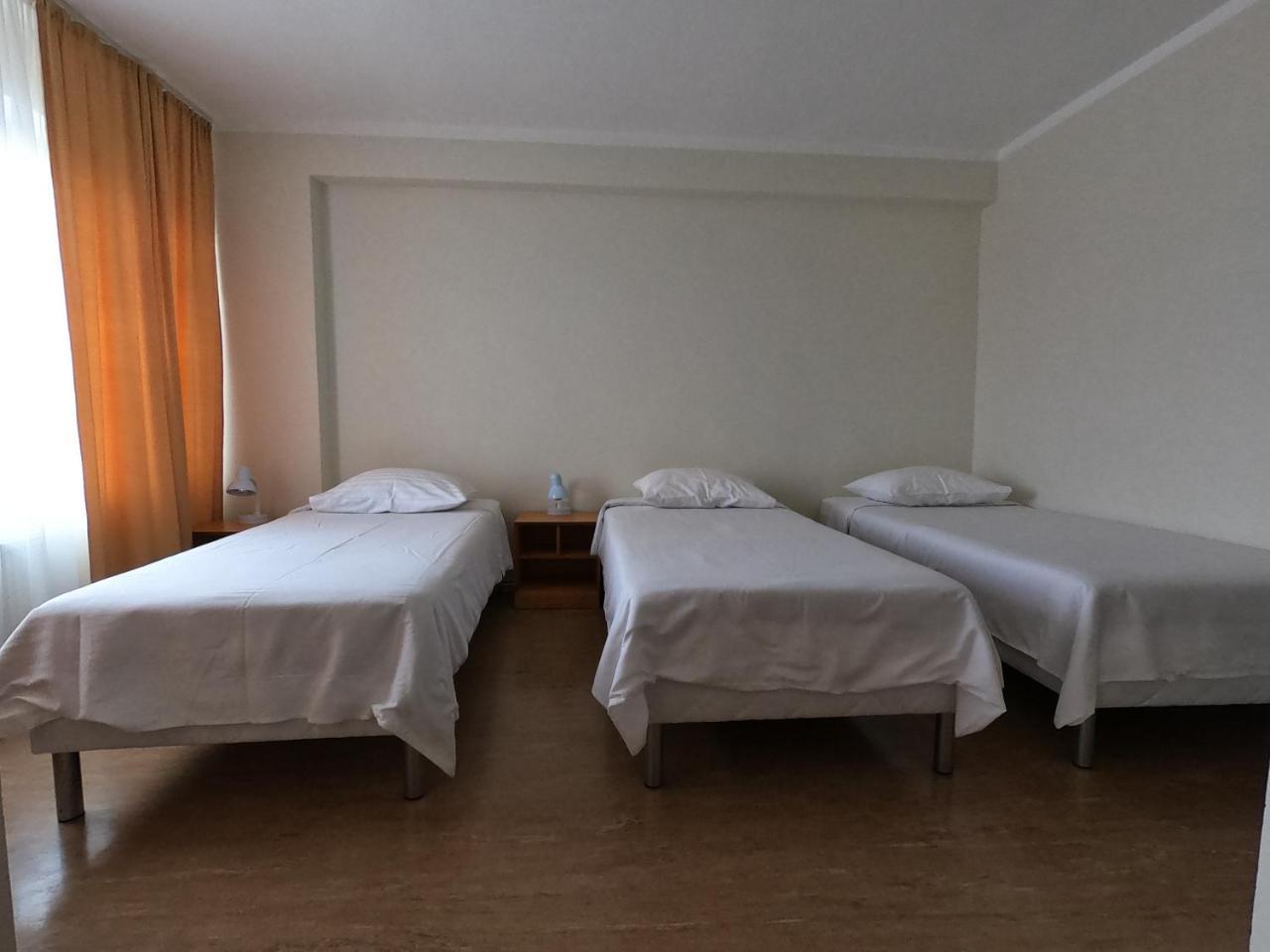 Hotel Madona Zewnętrze zdjęcie