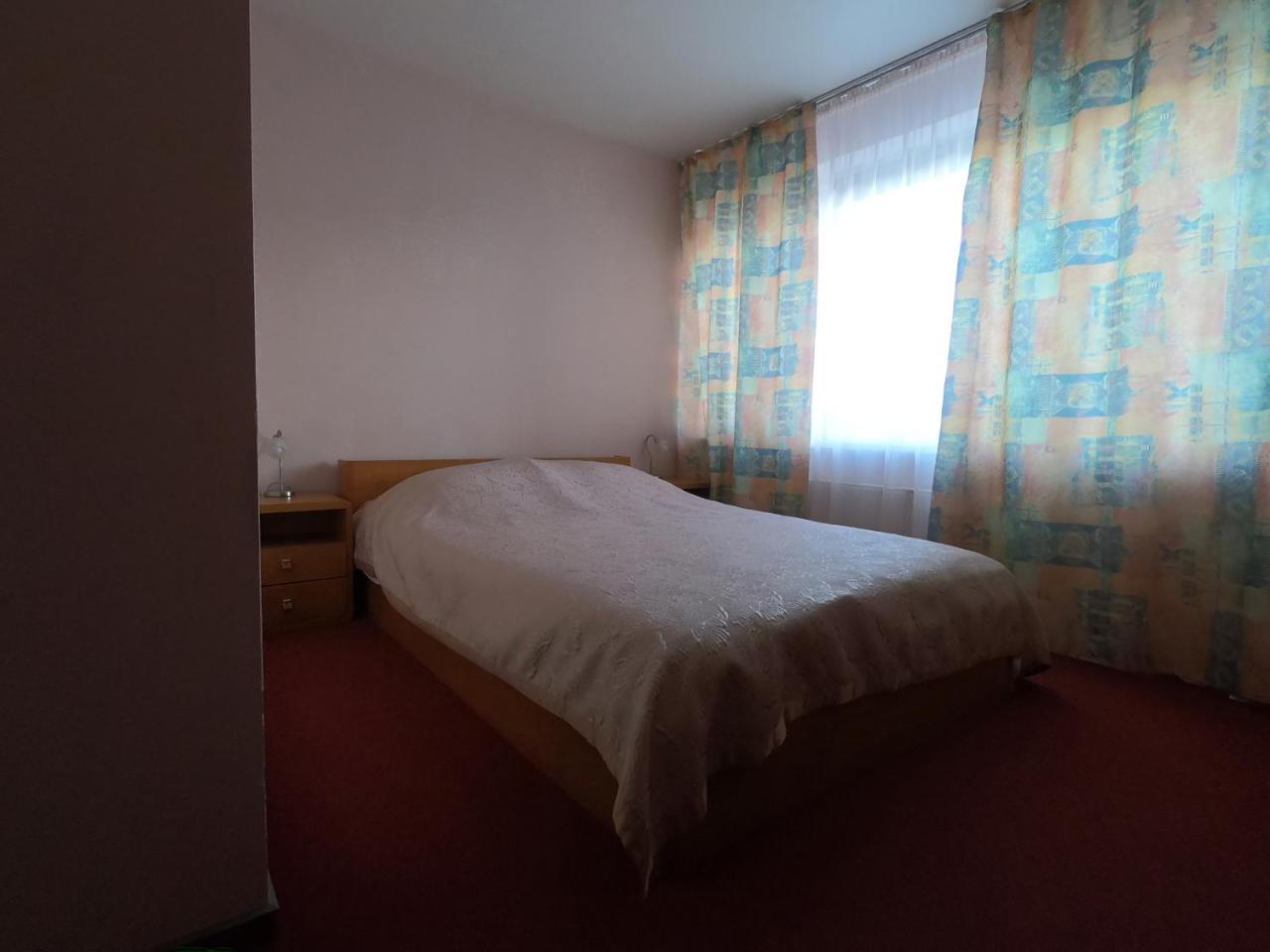Hotel Madona Zewnętrze zdjęcie
