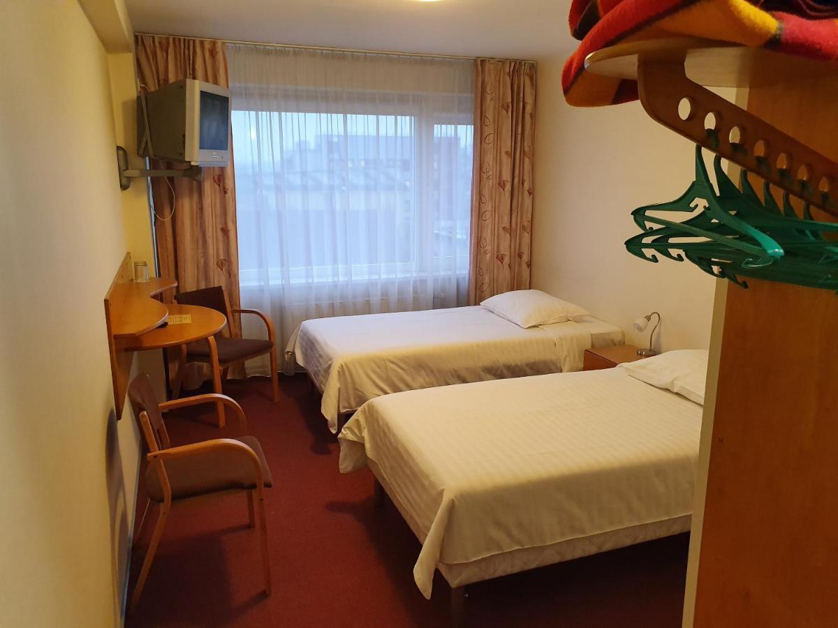 Hotel Madona Zewnętrze zdjęcie